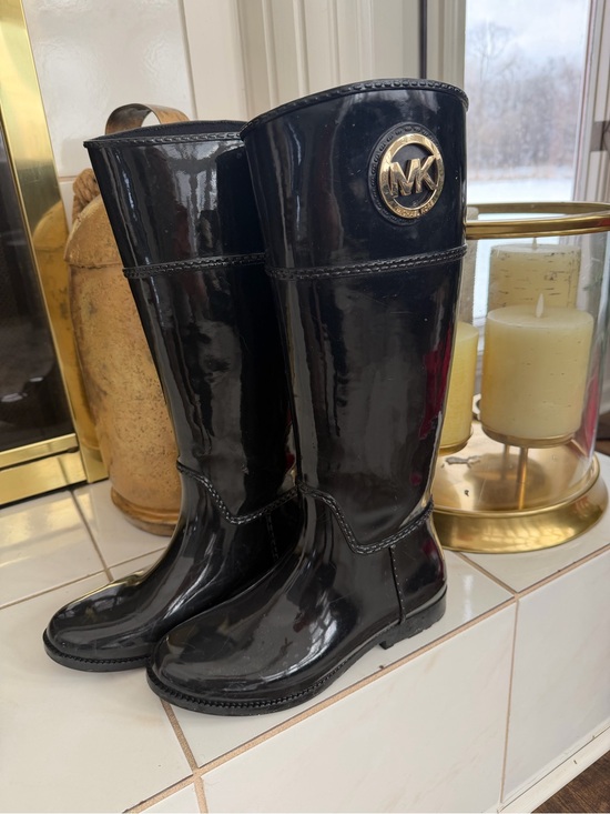 Michael Kors Shoes - Michael Kors Black  Tall Rain Boots with Gold MK Emblem Sz 8 8.5